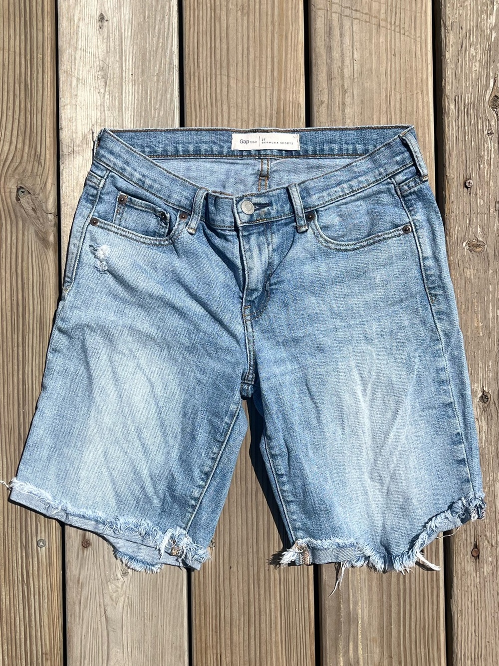 GAP Bermuda Denim Jean Cutoff Shorts Distressed Long Size 27
